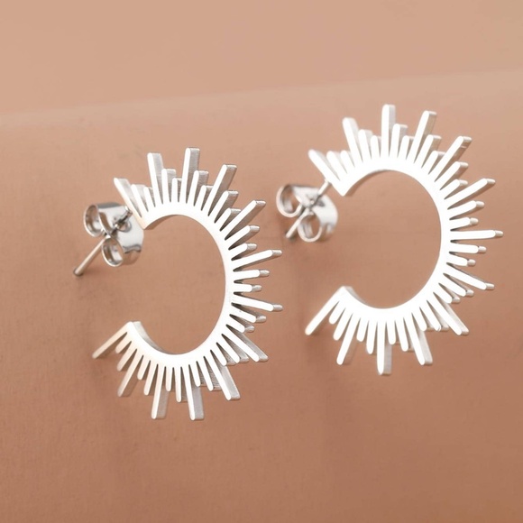 Silver Plated Stainless Steel Spiked Circle Hoop Earrings  Minimalist Jewelry - Picture 2 of 2